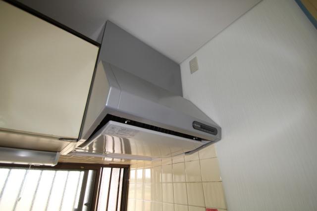 換気扇　内装　クロス