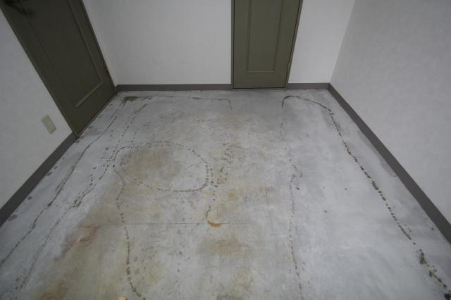 フローリング　床　修理