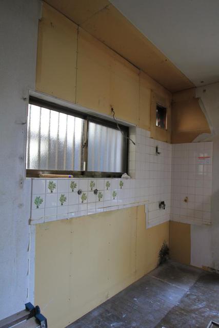 キッチン　入れ替え　春日部