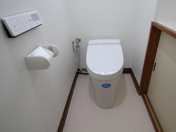 リフォームのオガワ　トイレリフォーム　タンクレス　春日部市