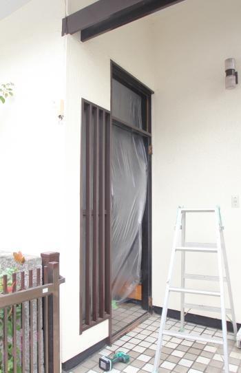 玄関ドア　リクシルリシェント　春日部市　リフォームの小川