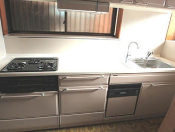 収納が増えて快適なキッチンになり大満足です。