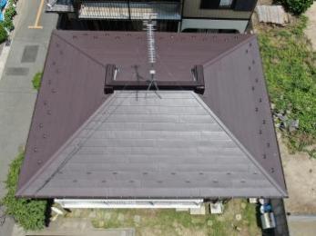 軽やかな屋根と、汚れない壁　超低汚染×超軽量が叶える長寿命リフォーム